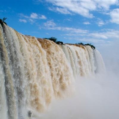 乐鱼游戏app在线登录下载手机版